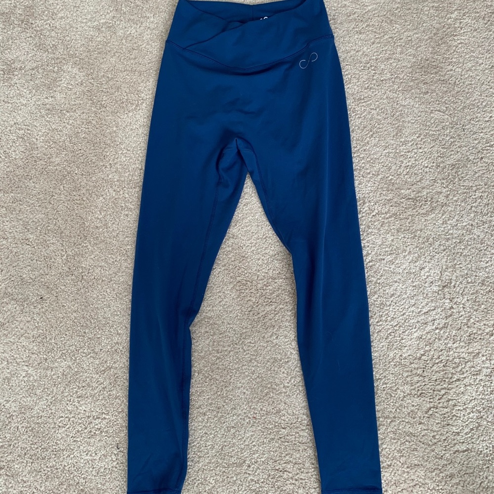Blue curves and combatboots Booty Scrunch Large